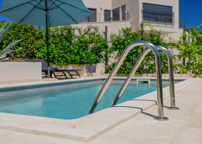 Marko Aurelia * Tar-Vabriga