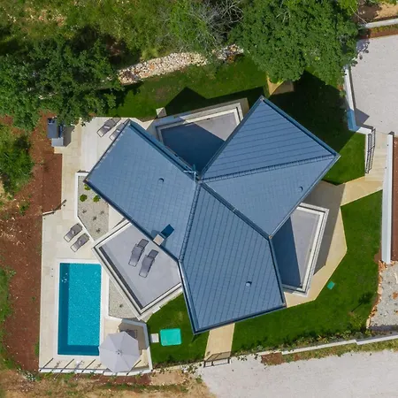 Marko Aurelia Villa Tar-Vabriga