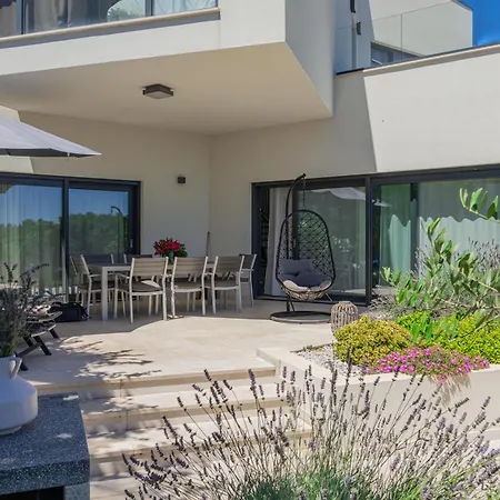 Villa Marko Aurelia *